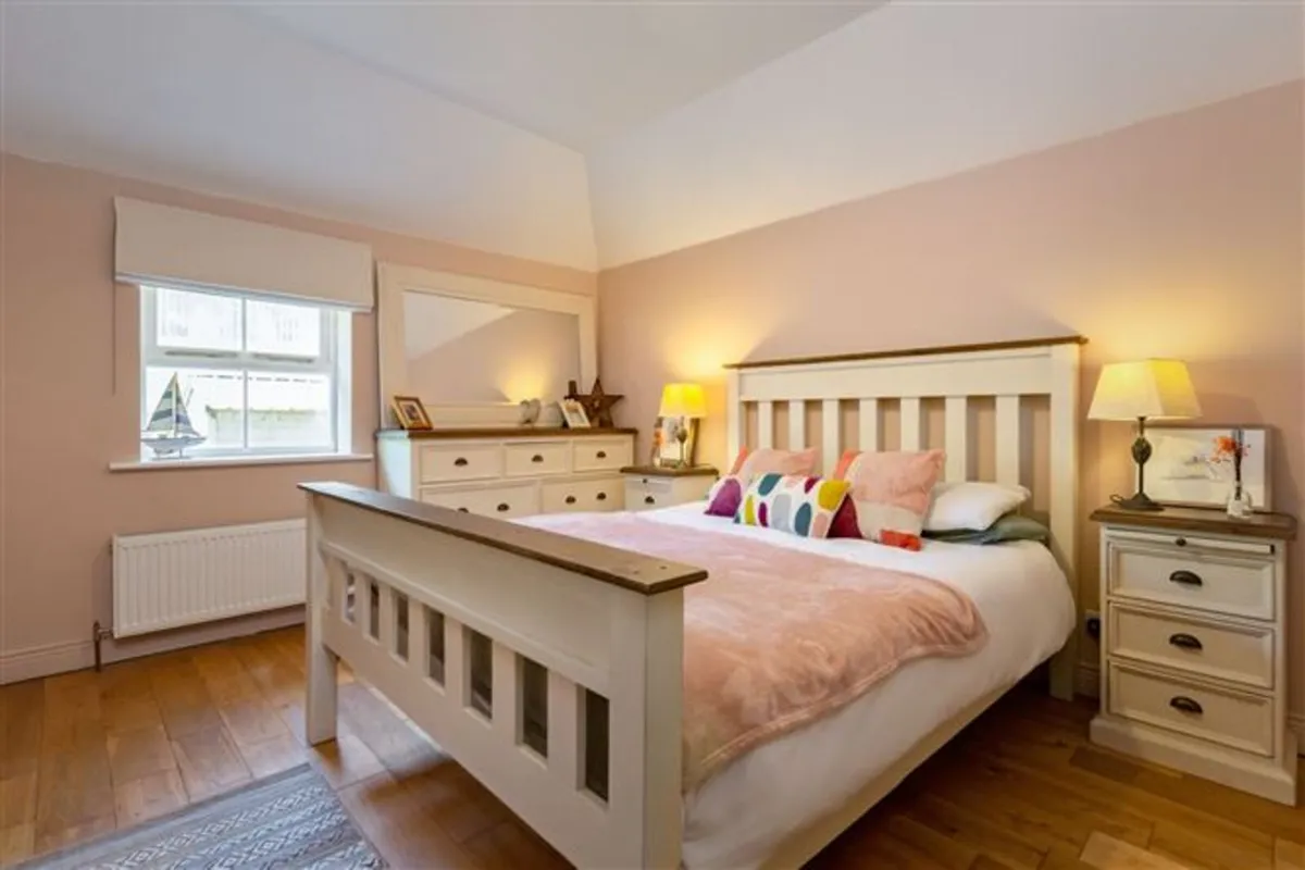 Bedroom set