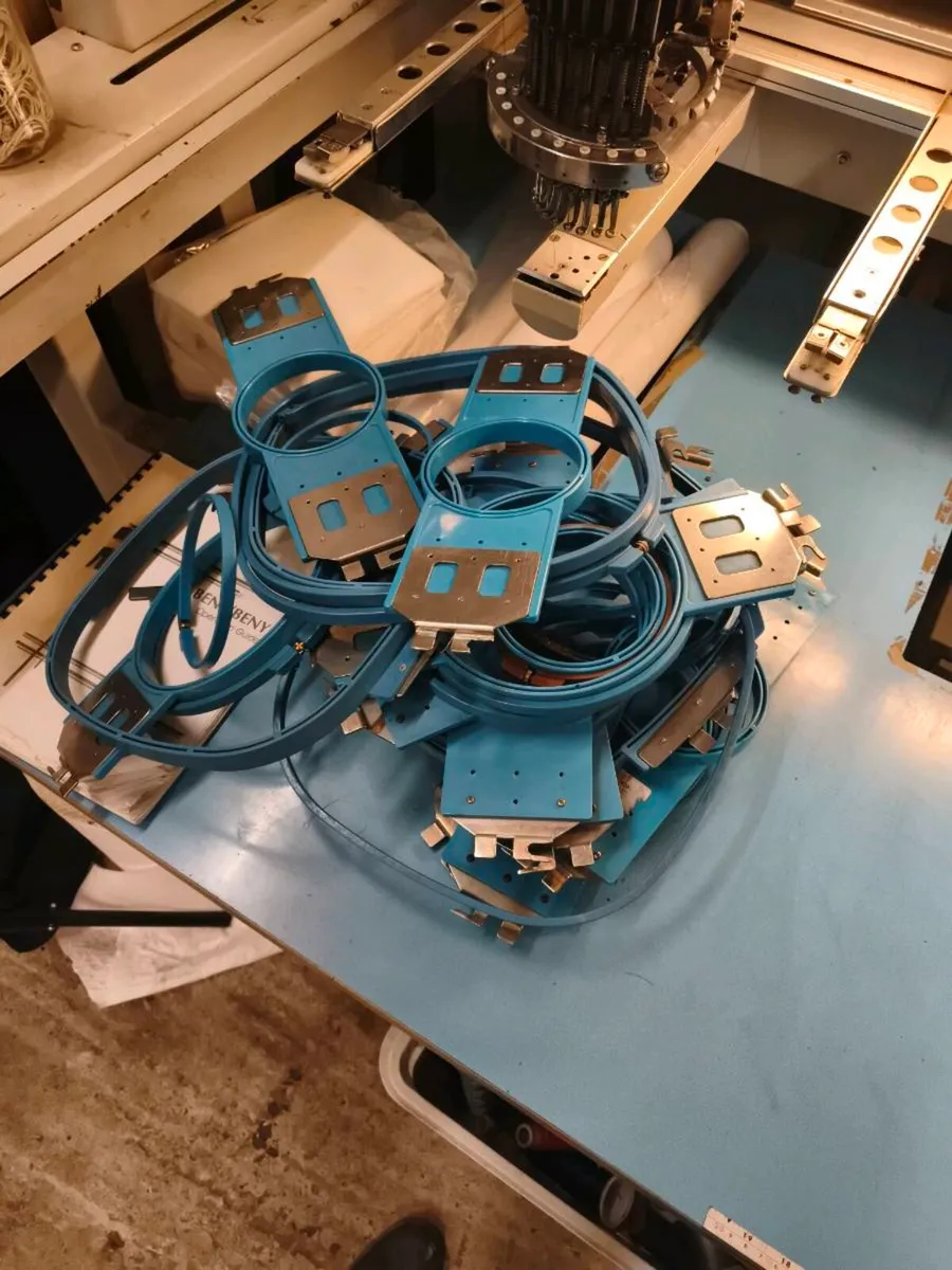 Embroidery machine - Image 3