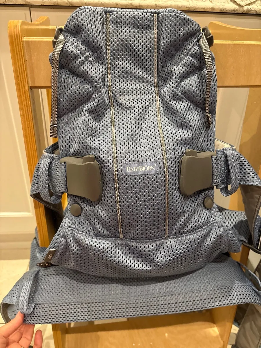 Baby Bjorn Carrier Blue - Image 4