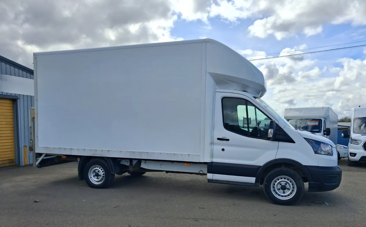 2021 Ford Transit Luton Box Van - Image 3