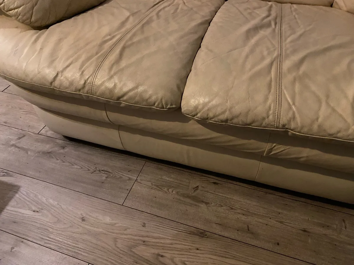 Leather sofa - Image 3