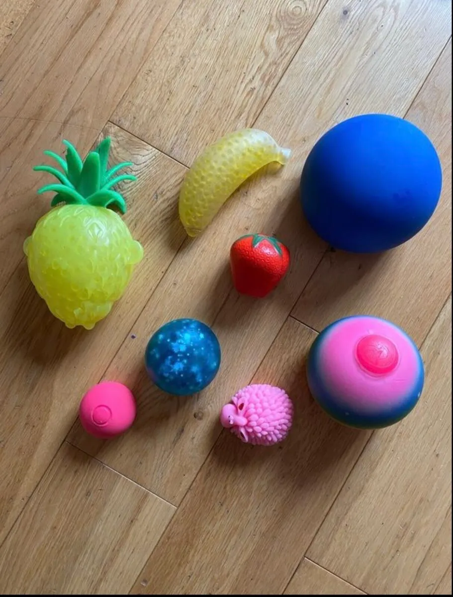 Selection on Poppets, fidget spinners etc - Image 2