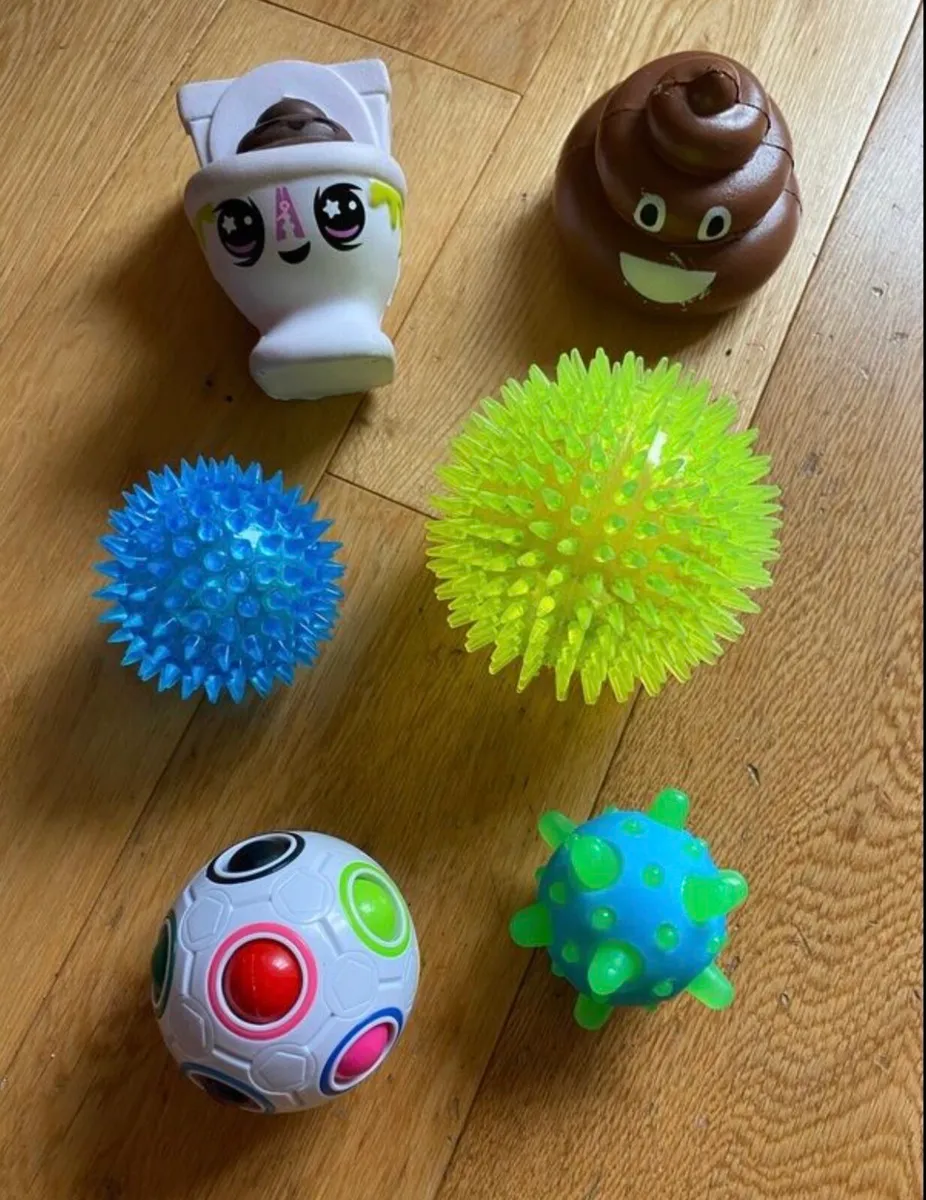 Selection on Poppets, fidget spinners etc - Image 3