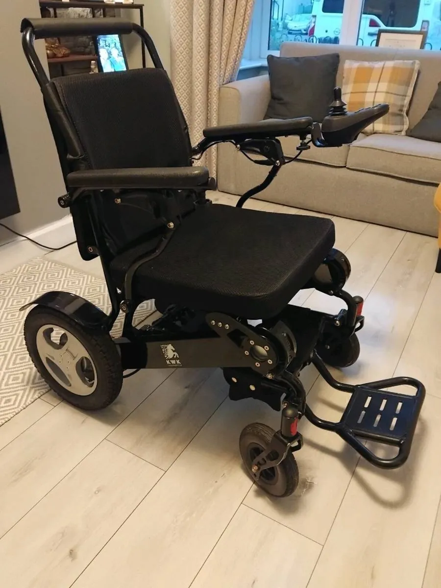 Compact wheelchair / powerchair - Image 1