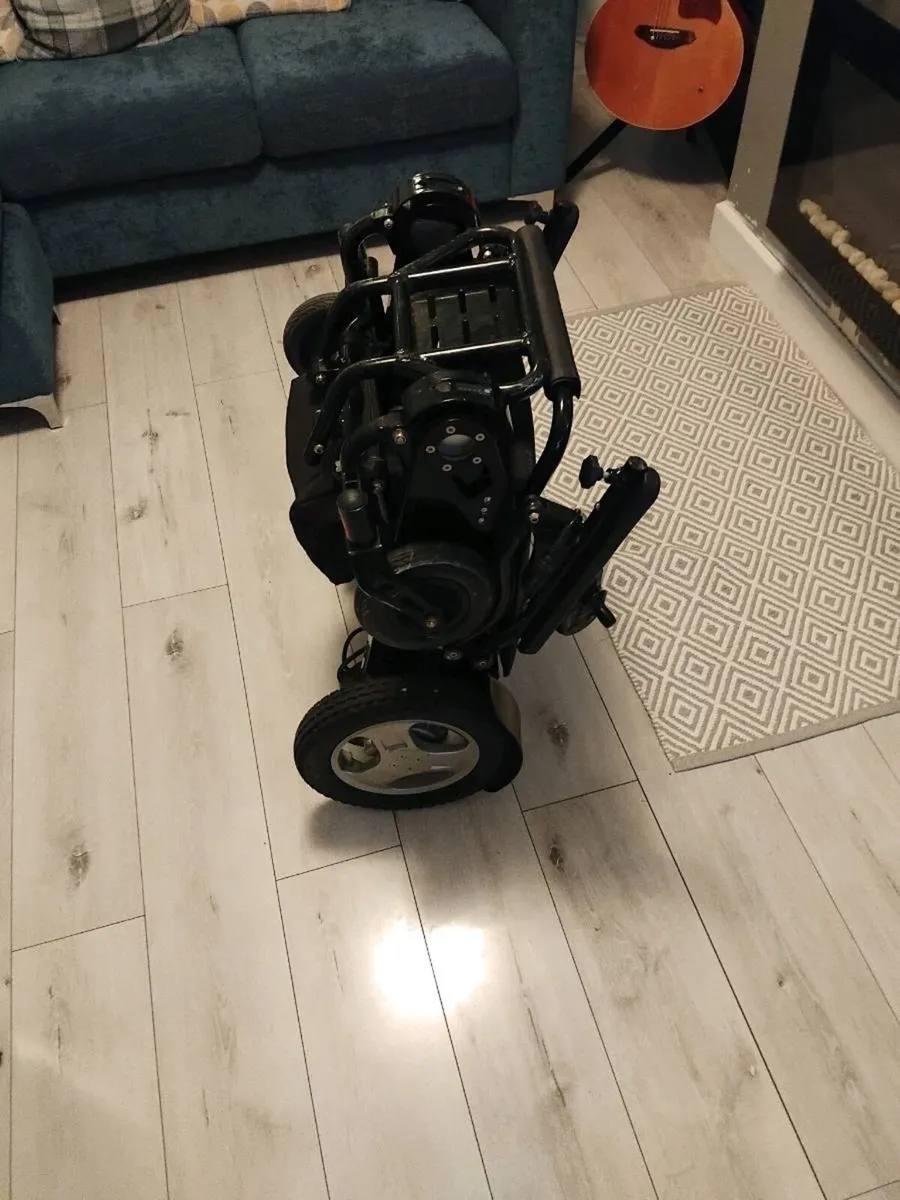 Compact wheelchair / powerchair - Image 4