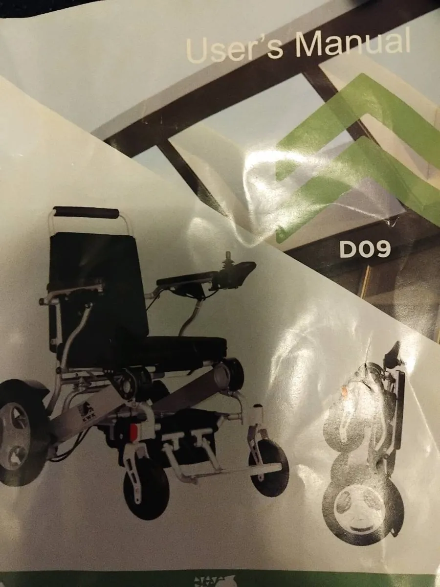 Compact wheelchair / powerchair - Image 4