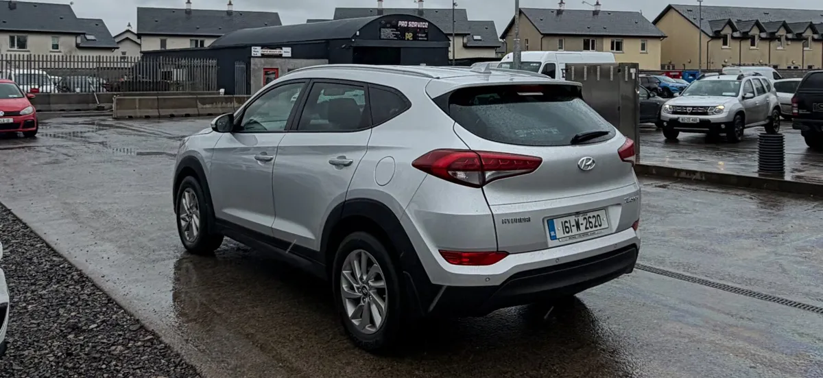 Hyundai Tucson 1.7 Nct&Tax - Image 4