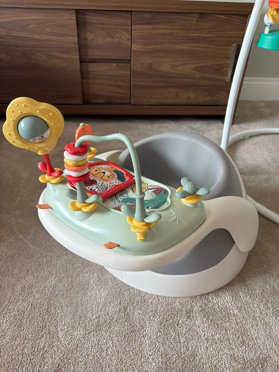 Mamas and papas snug floor seat - Image 2