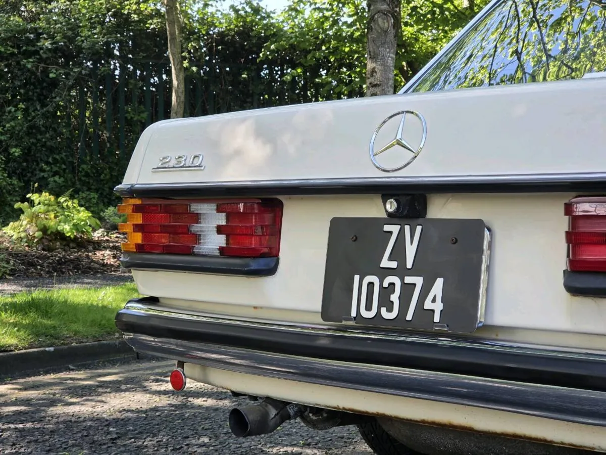 Mercedes W123 230 AUTO JAP IMPORT - Image 4