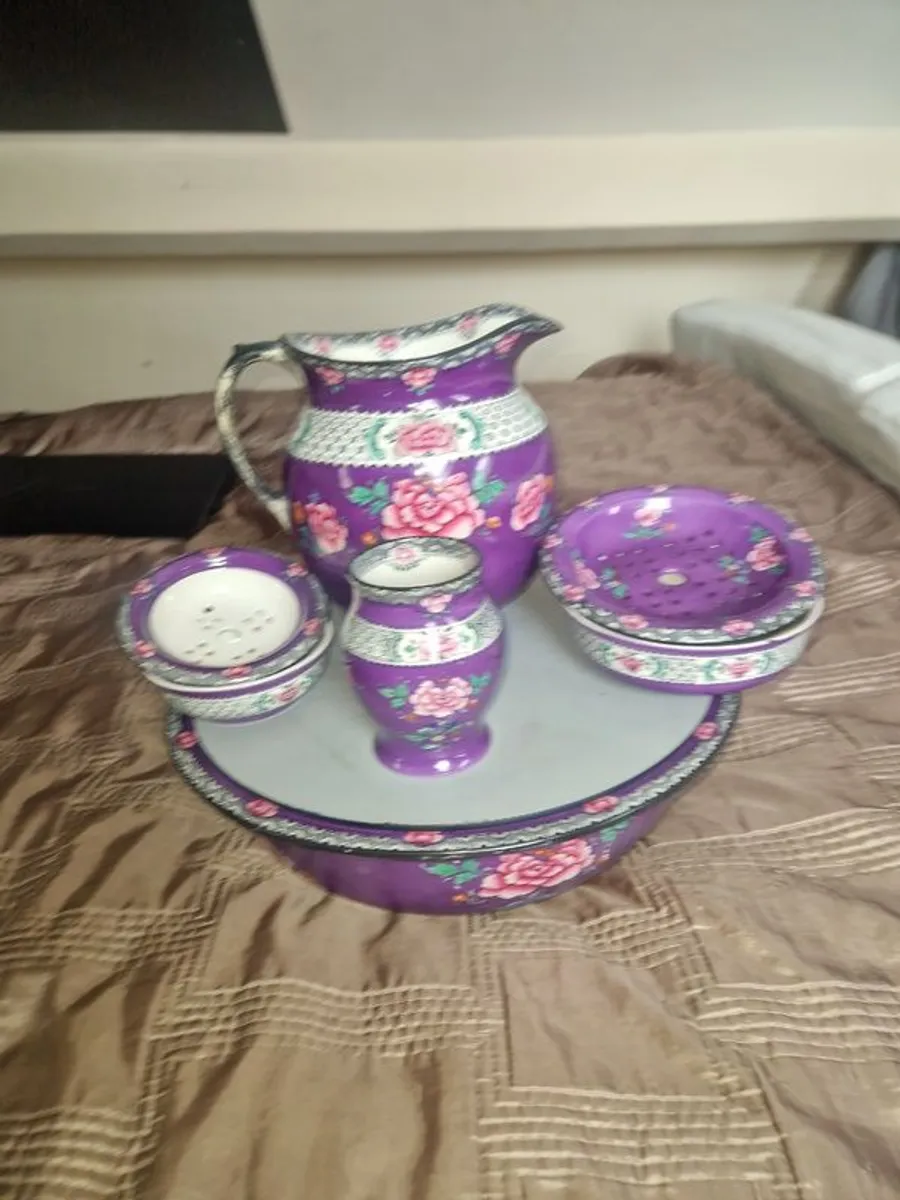 Enter a catchy titleComplete 7-Piece Vintage Purple Wash Set - Excellent Condition - Image 2