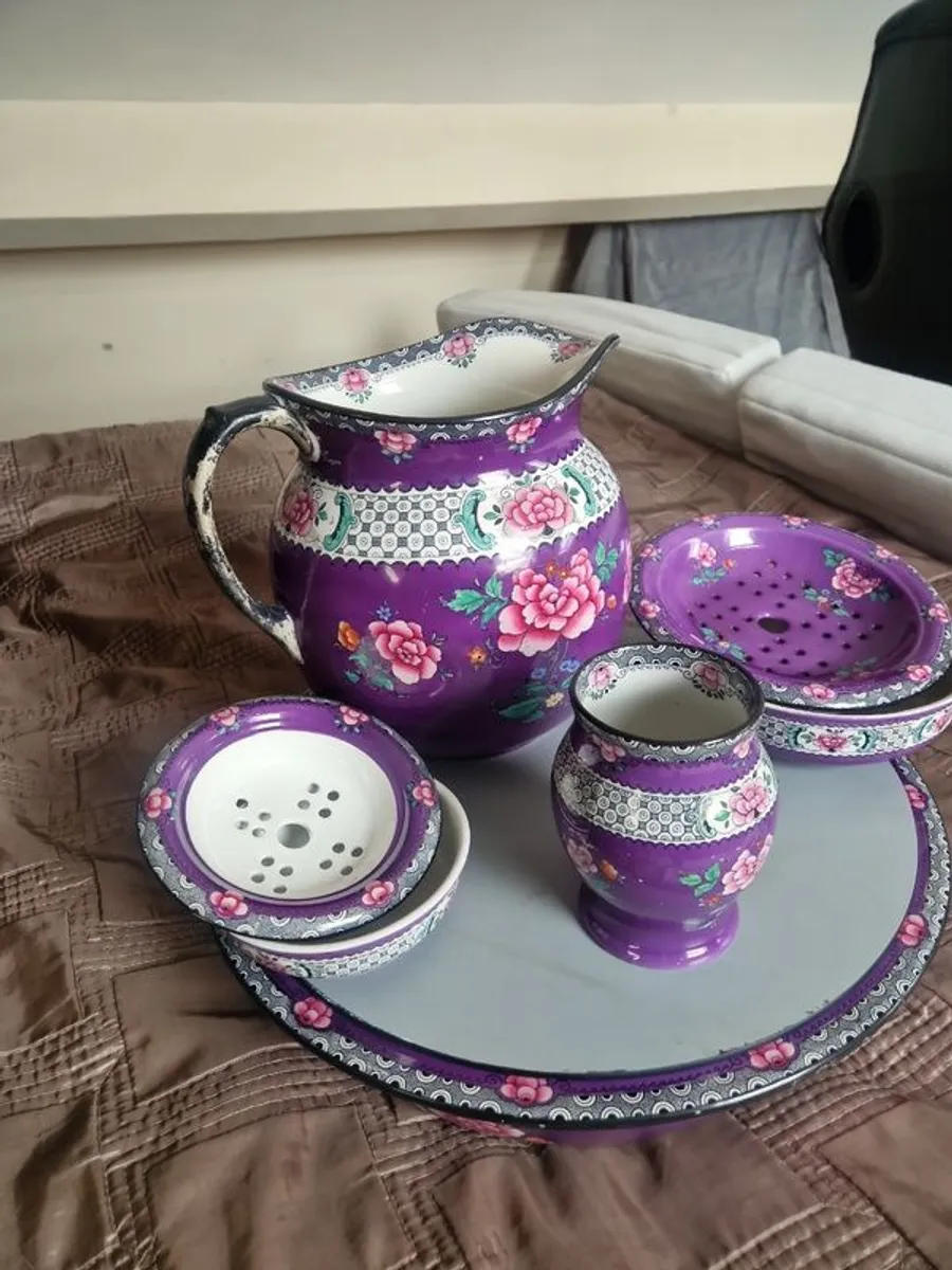 Enter a catchy titleComplete 7-Piece Vintage Purple Wash Set - Excellent Condition - Image 1