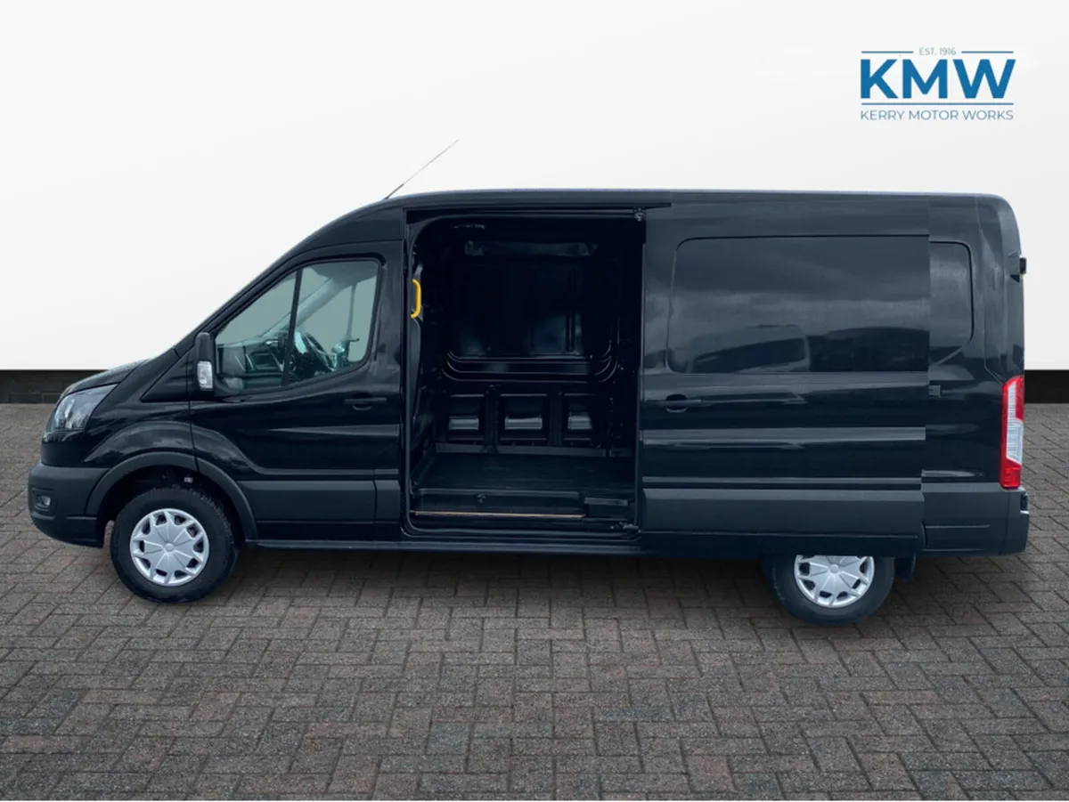 Ford Transit 350LTREND67KWH 135ZE C - Image 4