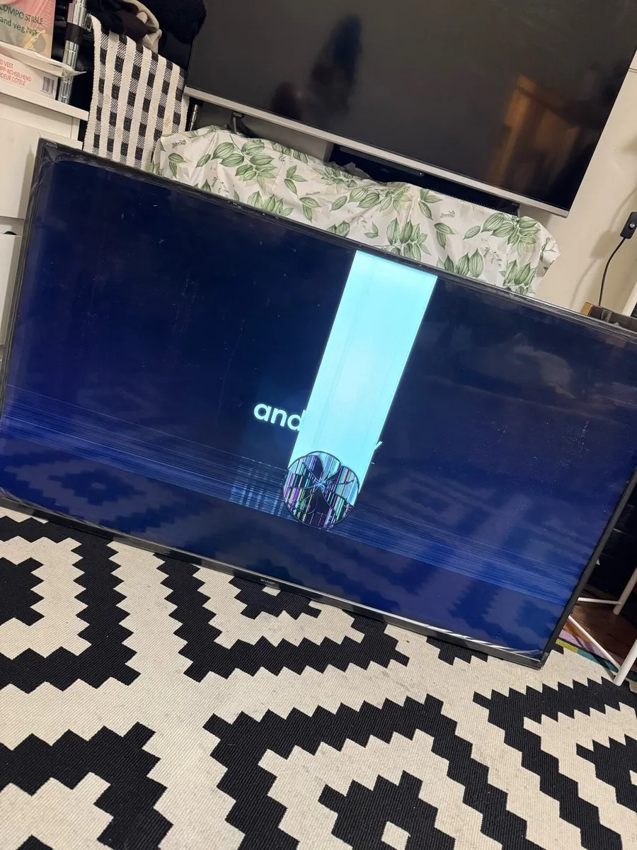 Sharp tv - Image 4
