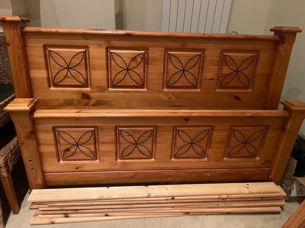 Stunning Solid 5Ft Wooden King Size Bed Frame - Image 2