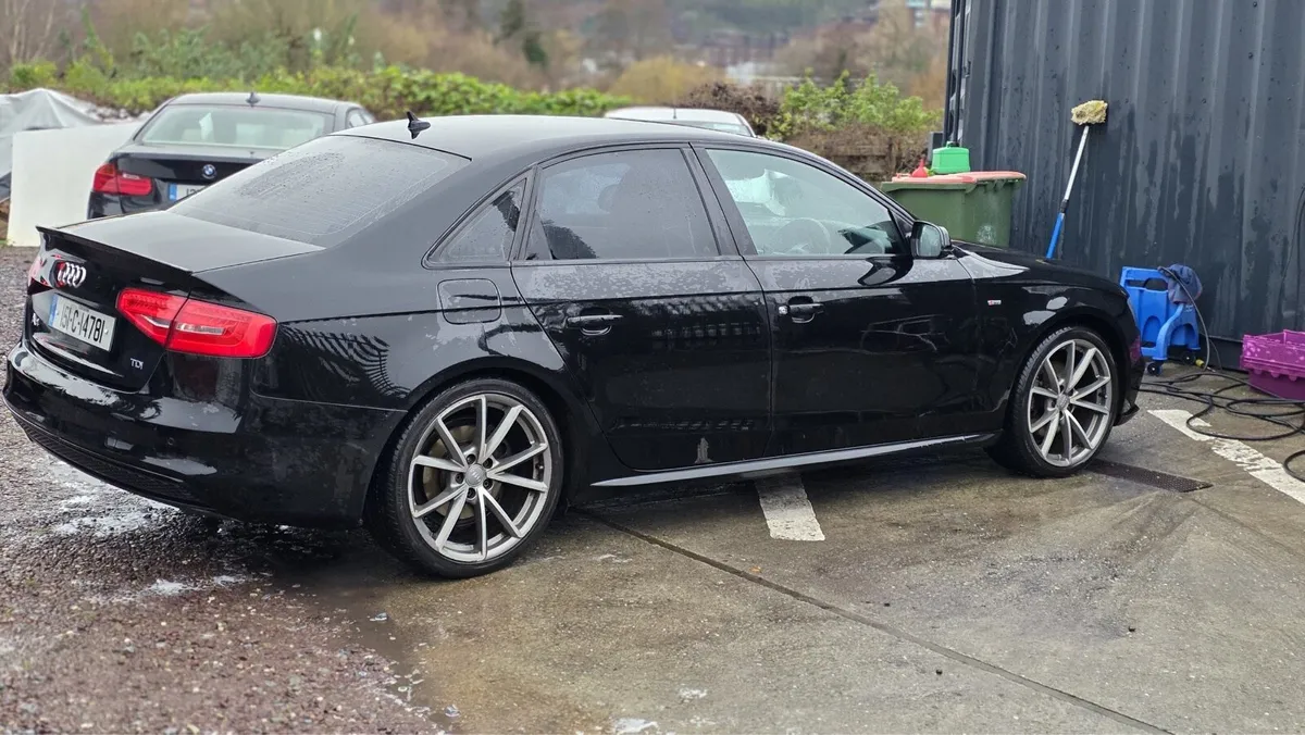 Audi A4 - Image 1