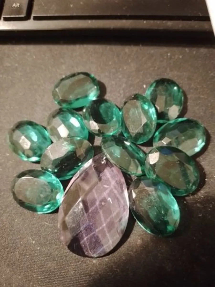 Craic 'n' Crafts Glass Jewellery Stones - Image 2