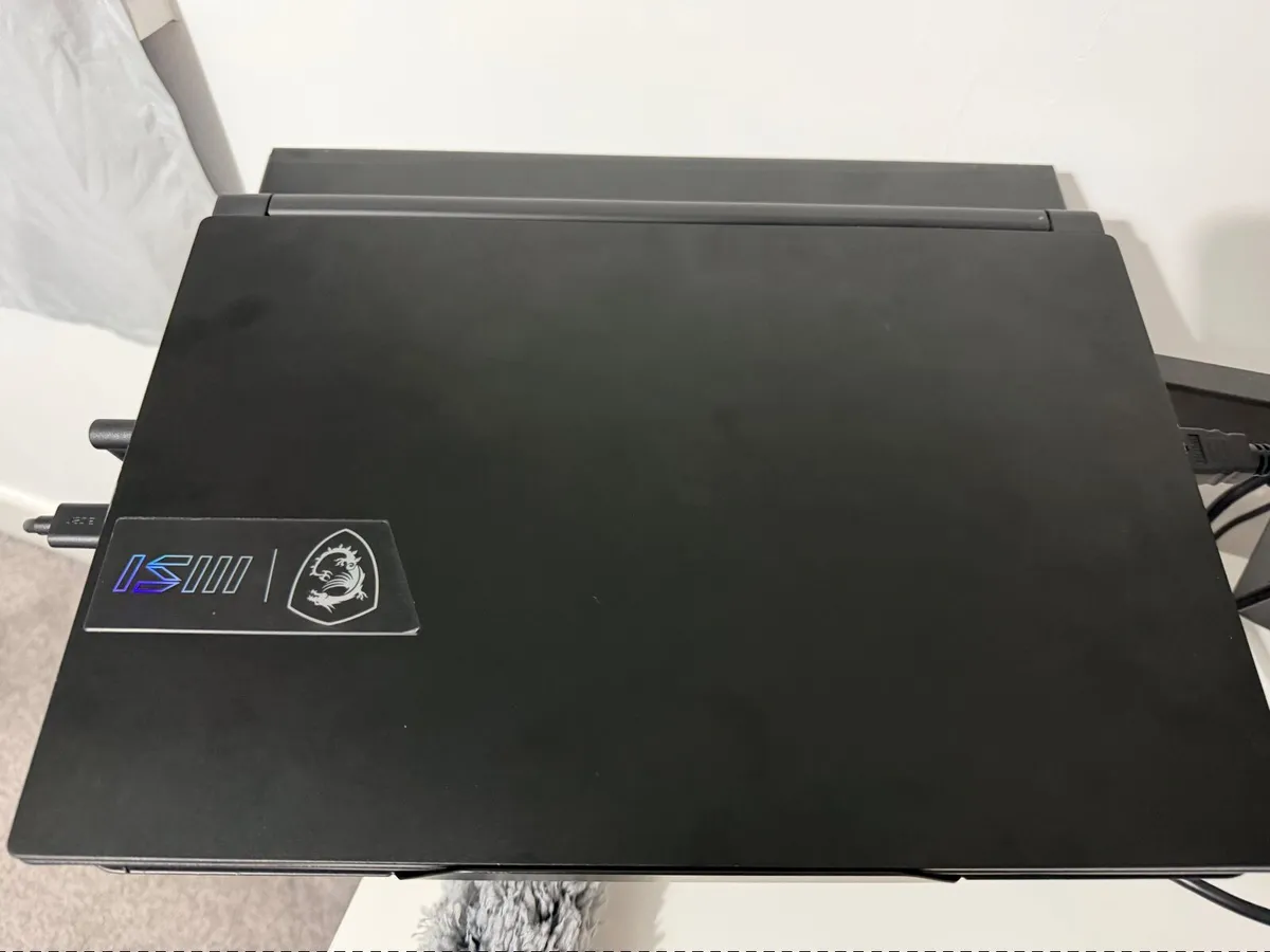 MSI Stealth 15M Gaming Laptop – RTX 3060 / i7 / 32 - Image 3