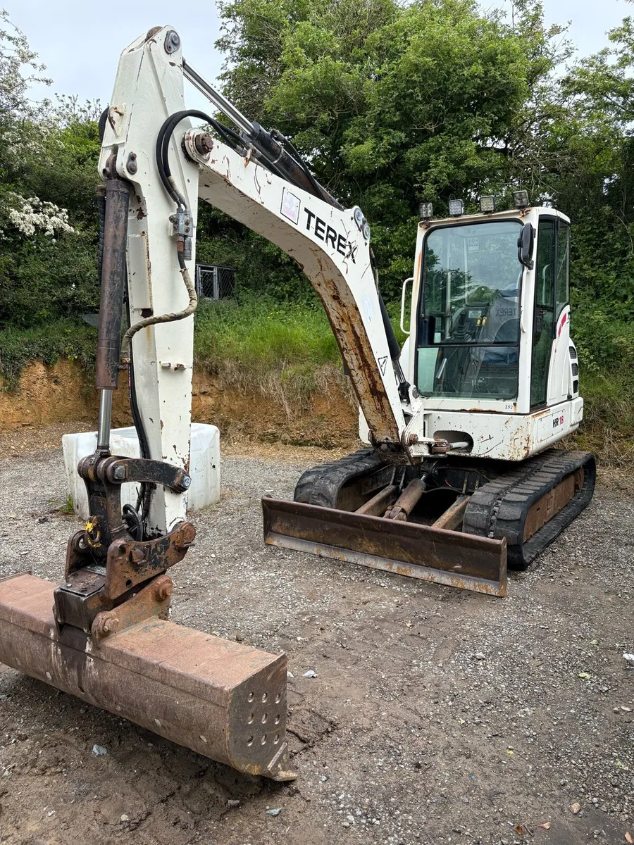 5 ton terex digger for sale in great condition - Image 2
