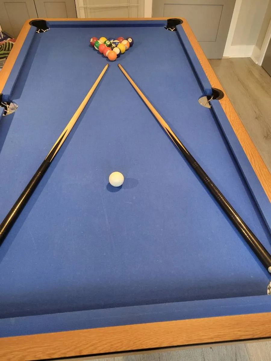 Pool table - Image 4
