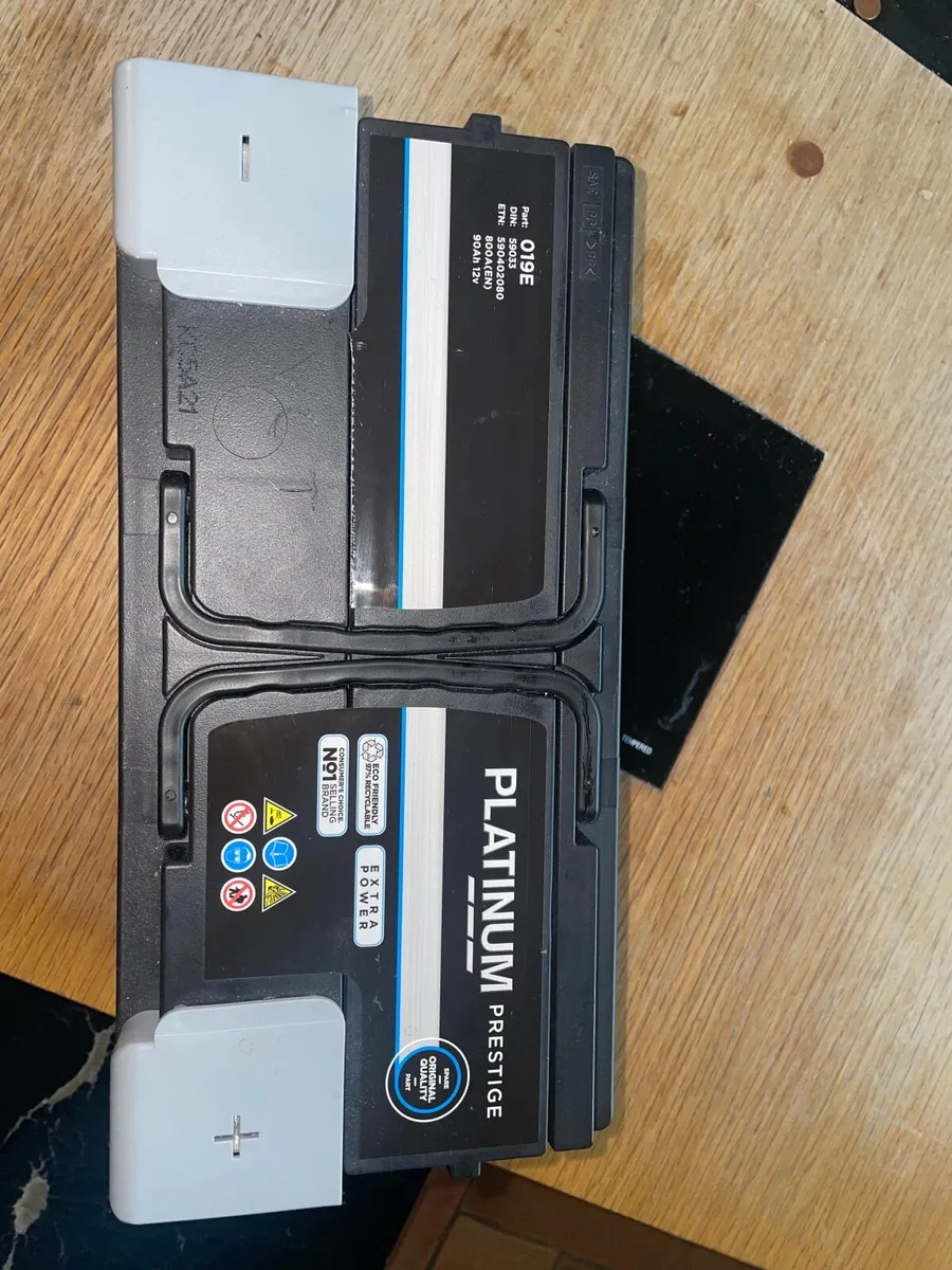 Car battery - Image 2