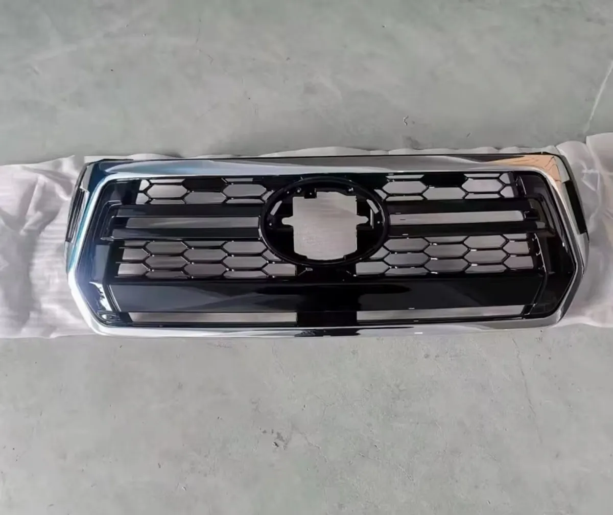 Toyota Hilux Invincable front Grill 2016 - 2020** - Image 3