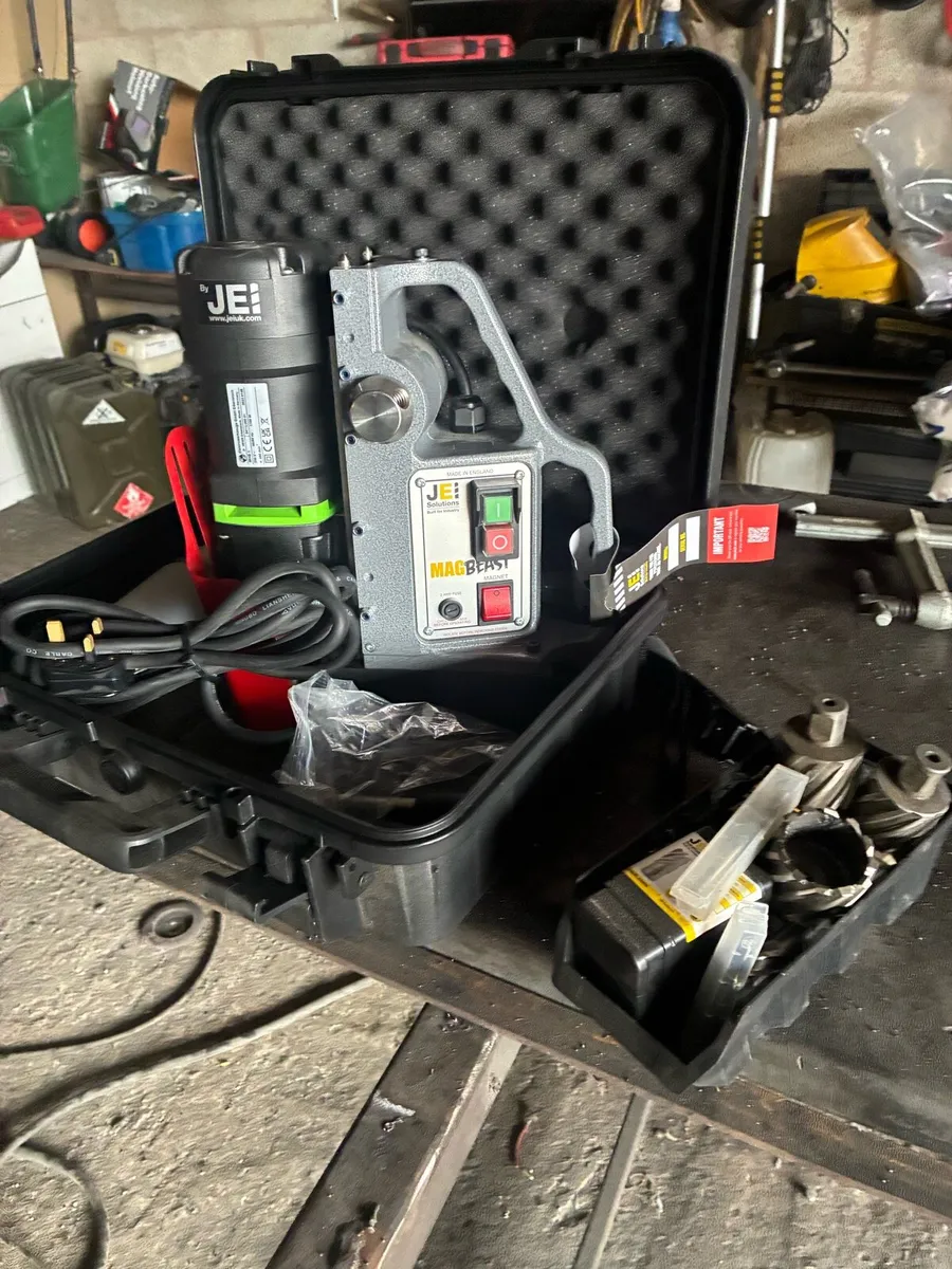 Magnetic drill - Image 1