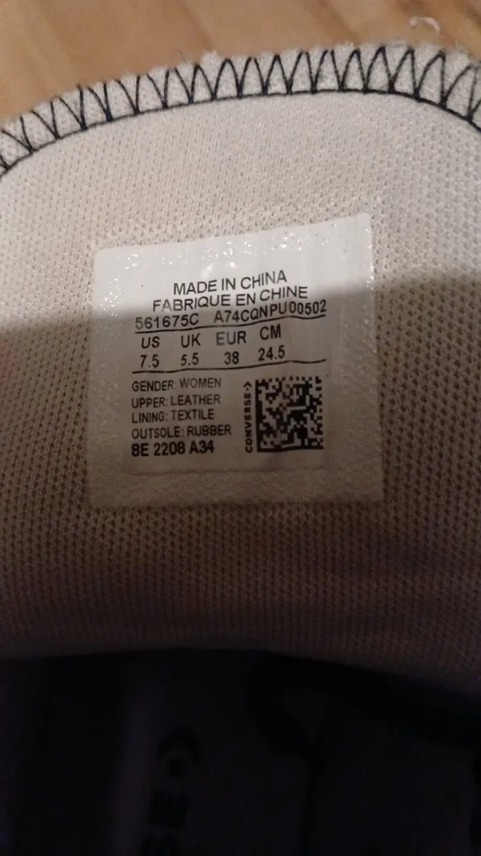 Converse boots size 5.5 - Image 3