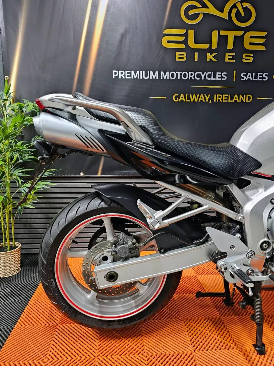 Yamaha FZ6 Fazer - Image 4