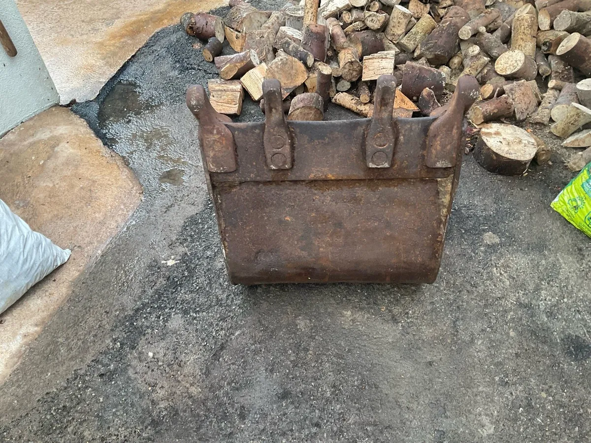 Bucket for Mini Digger - Image 4