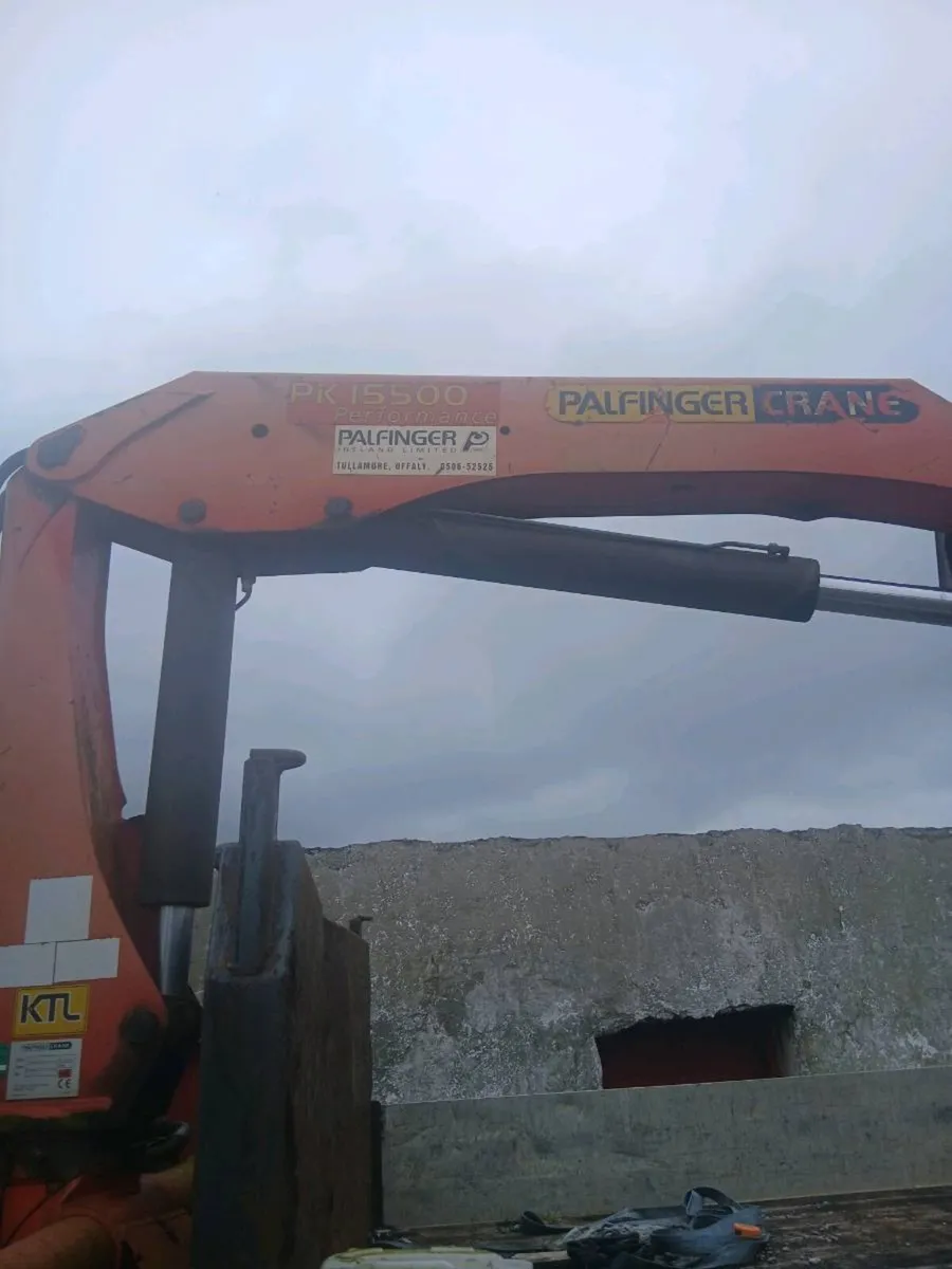 Volvo crane truck - Image 3