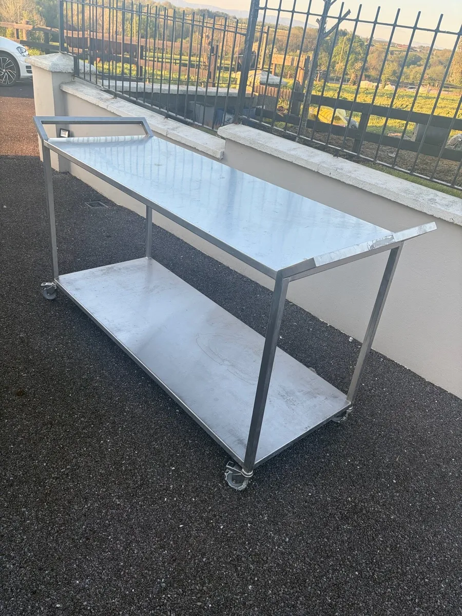 Stainless steel table - Image 1
