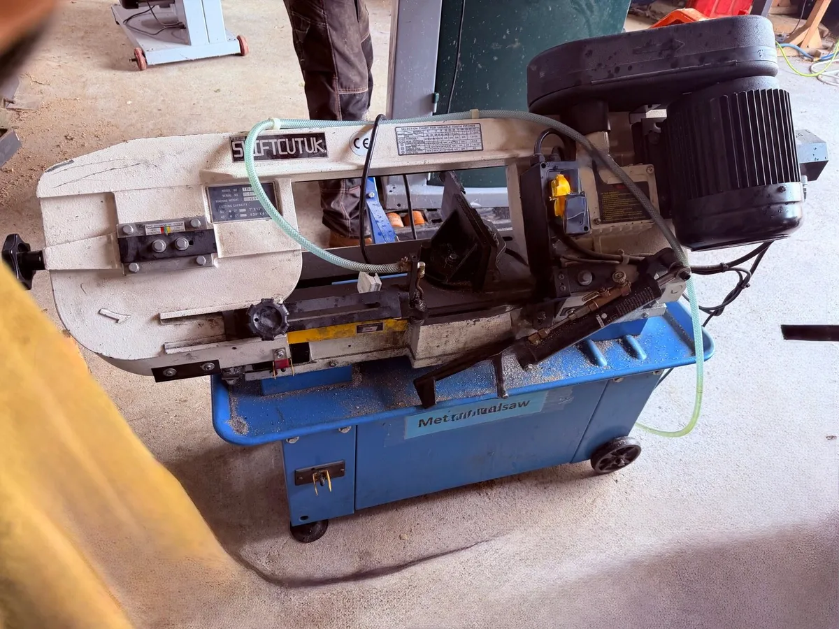 220v swiftcut metal saw ex school - Image 1
