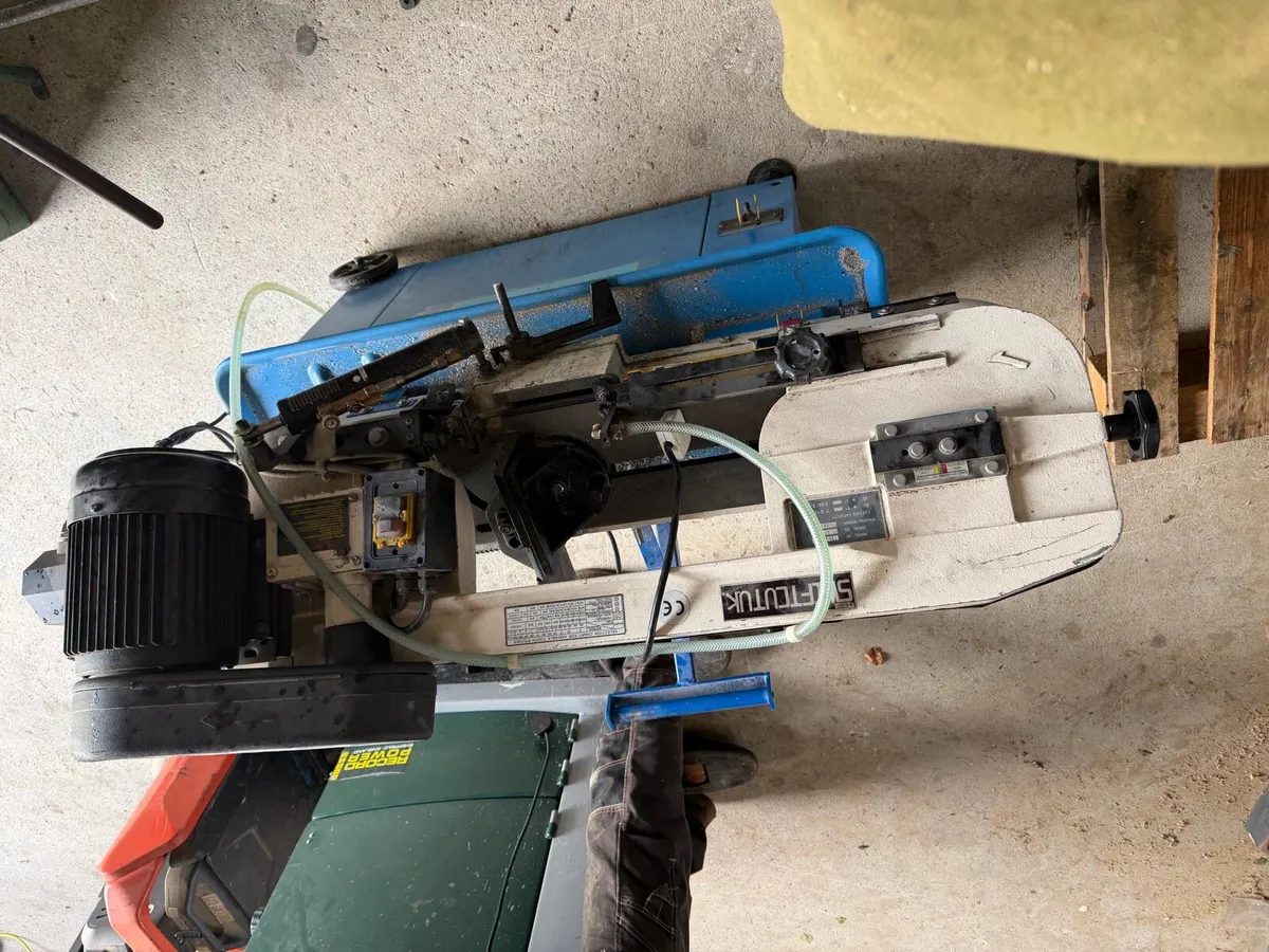 220v swiftcut metal saw ex school - Image 2