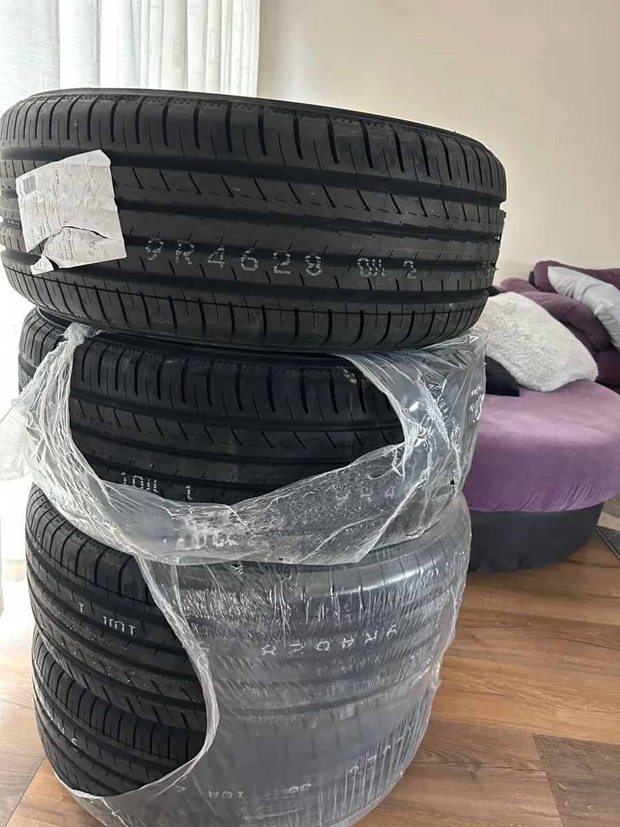 Tyres 245/45.19 - Image 3
