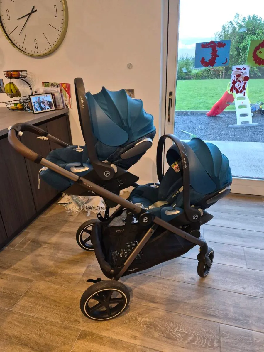 Cybex Gazelle Double Buddy with Isofix Car Seat - Image 1