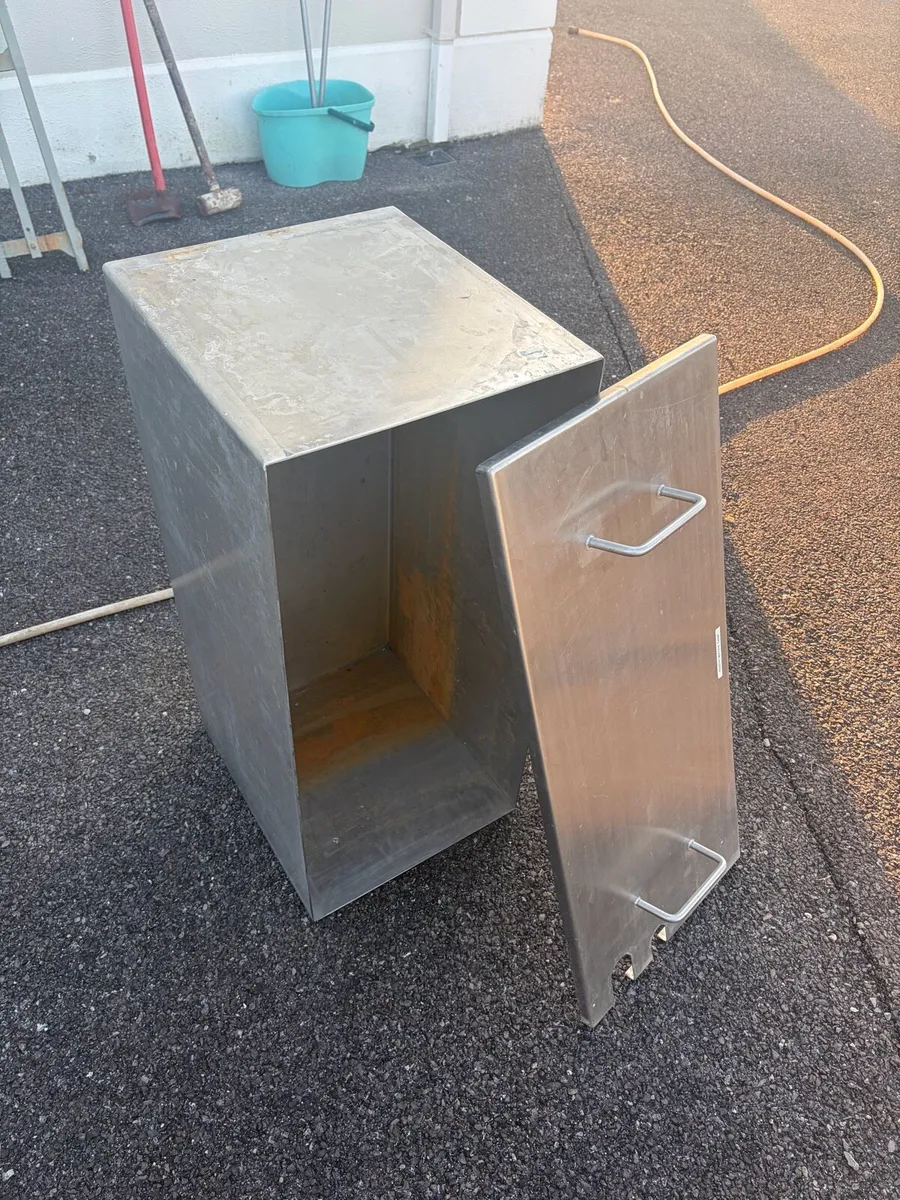 Stainless steel tank - Image 1