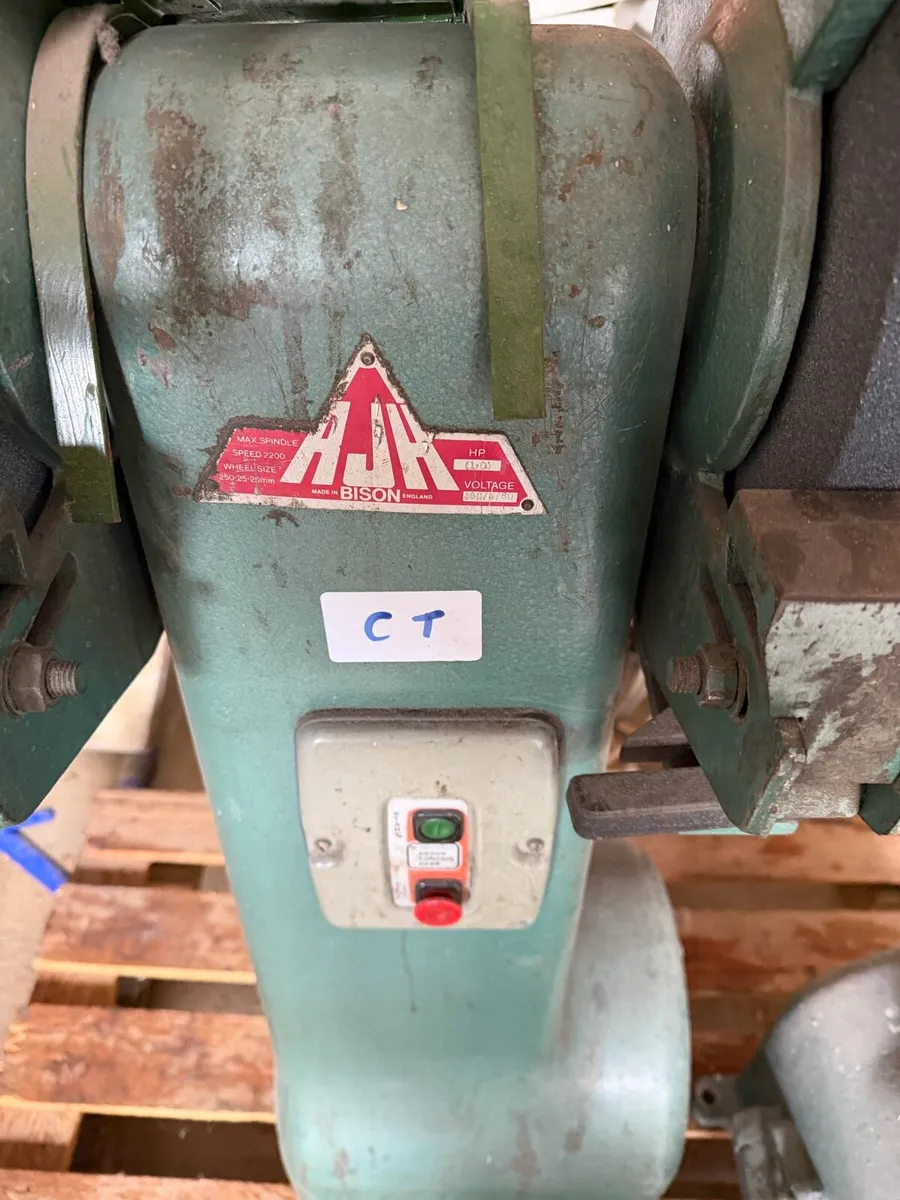 Pedestal grinder/polishers - Image 4