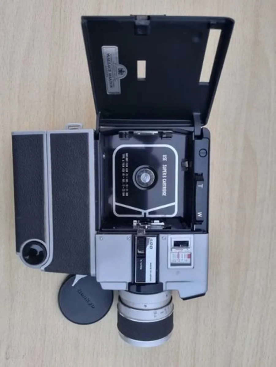 Vintage Movie Camera - Sankyo Super CM 400 - Image 4