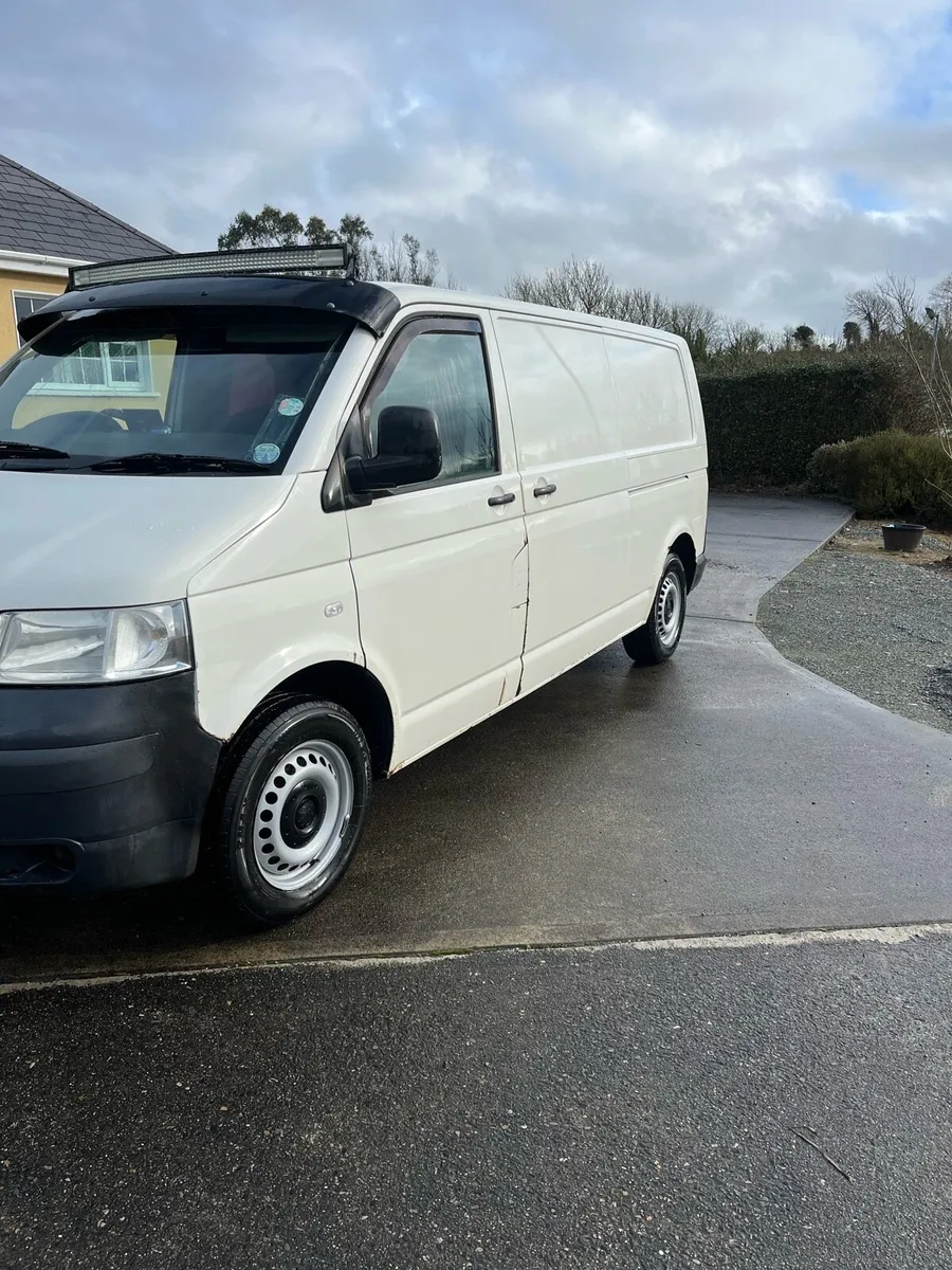 Van - Image 2