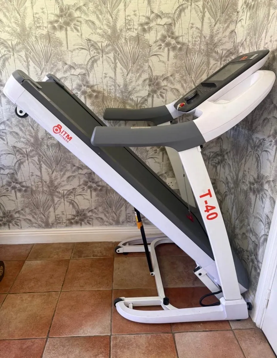 Treadmill - Image 4
