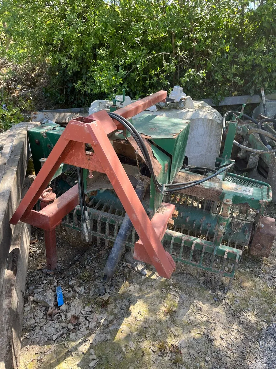 Stone rake - Image 1