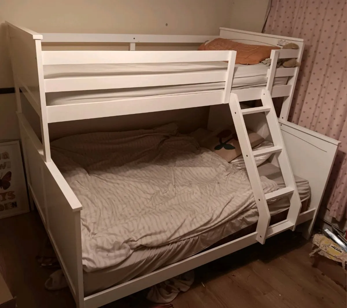 Triple bunkbed