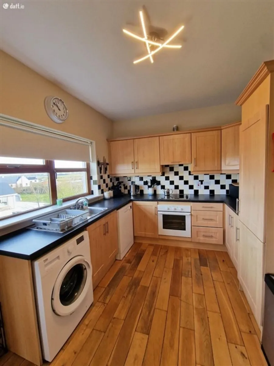 Holiday home - Image 4