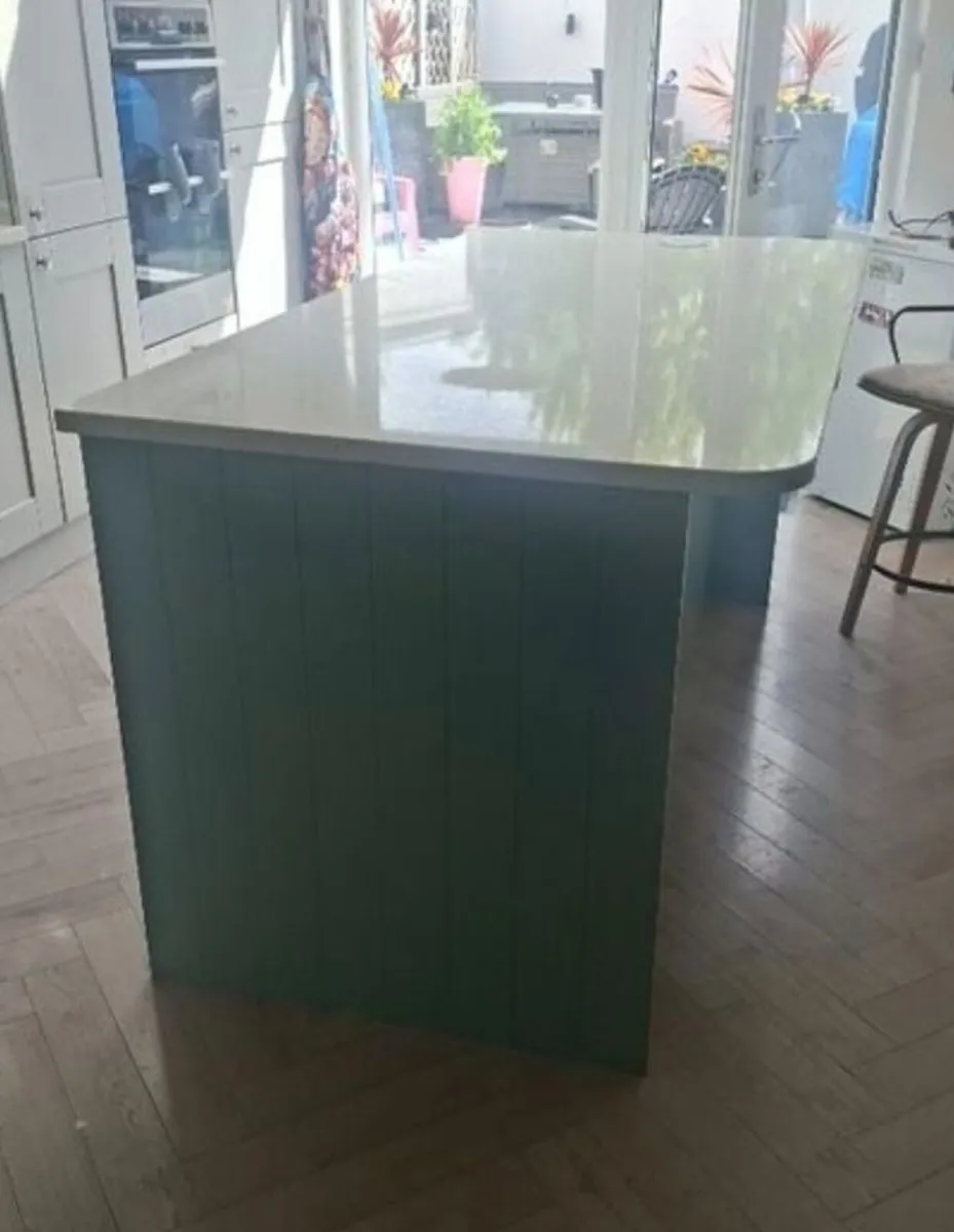 Island counter top - Image 1