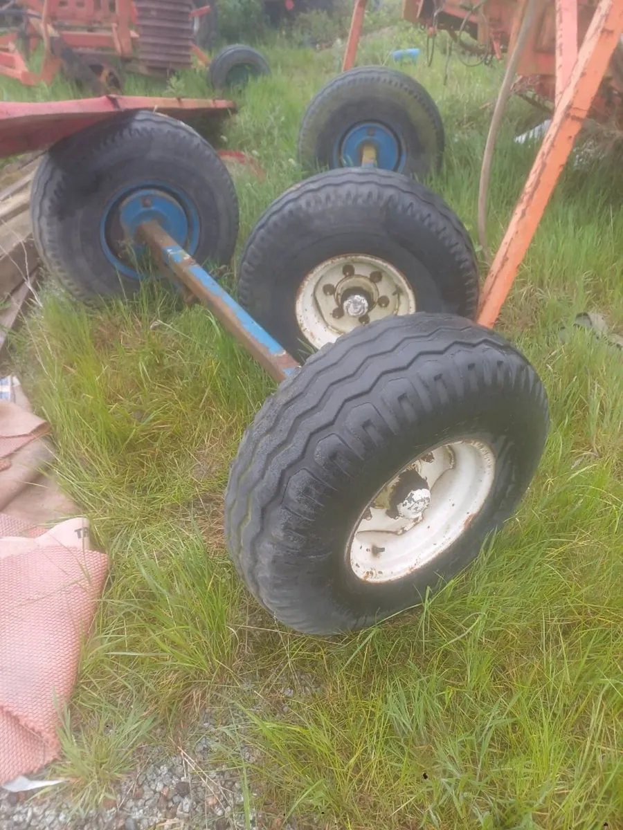 Two axles of 12 ton trailer - Image 1
