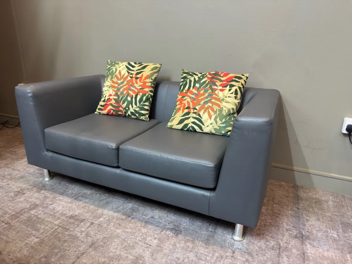 Couch - Image 2