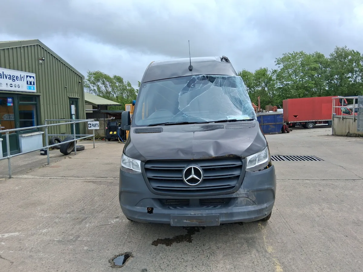 2020 MERCEDES SPRINTER  HIGH ROOF (for parts only) - Image 3