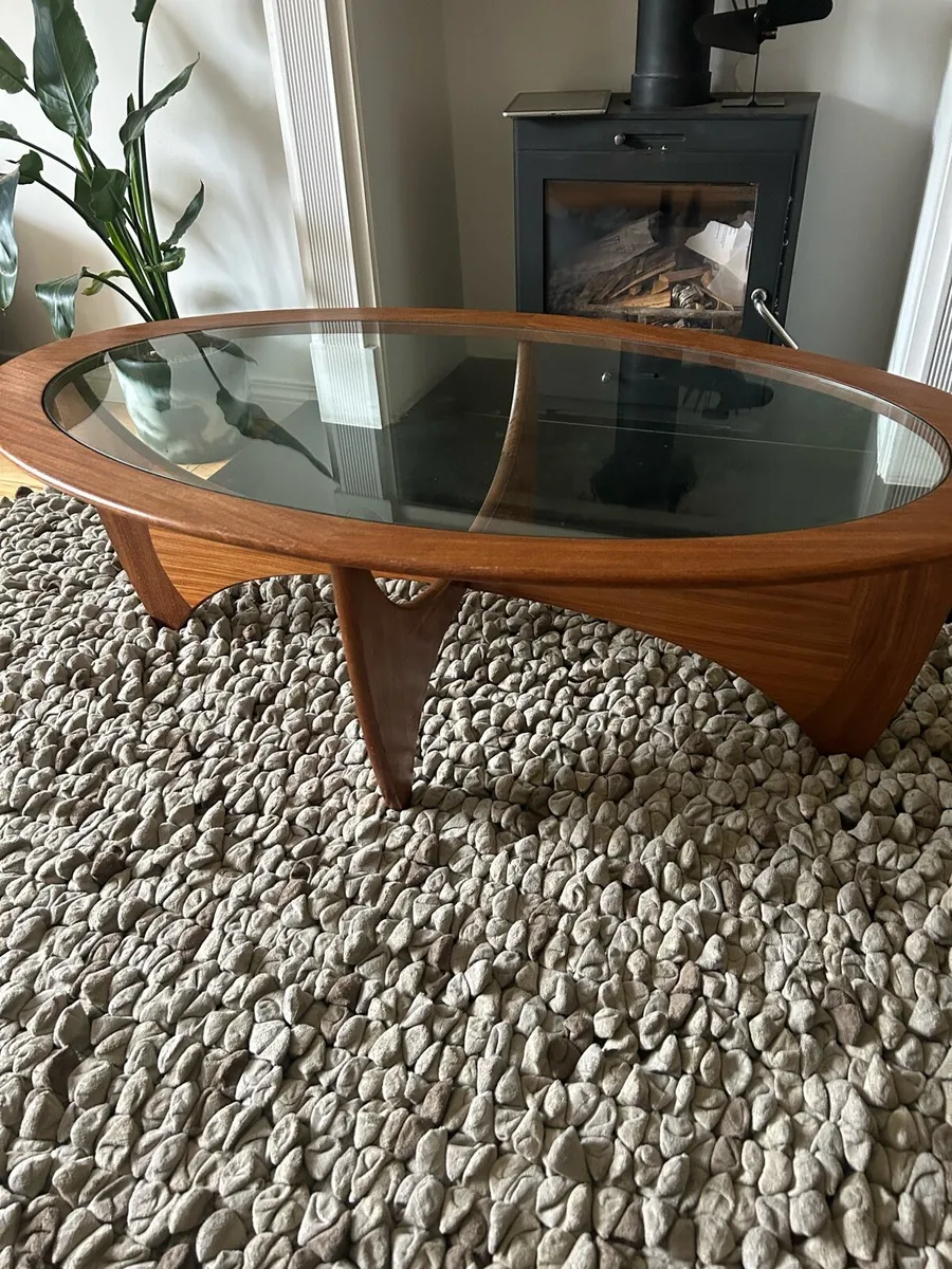 G Plan mid century Astro oval coffee table - Image 1