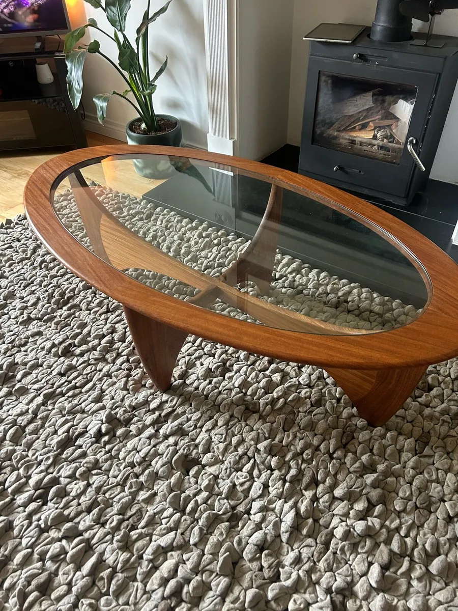 G Plan mid century Astro oval coffee table - Image 2