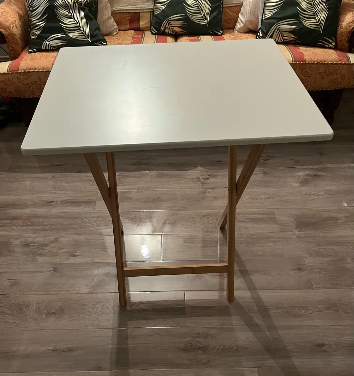 Folding Table perfect for small work/living areas - Image 1